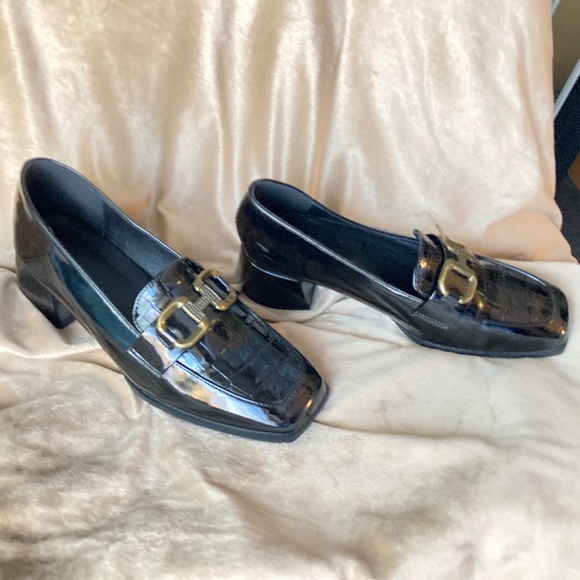 Black Faux Alligator Patent Leather Loafers - Picture 1 of 9